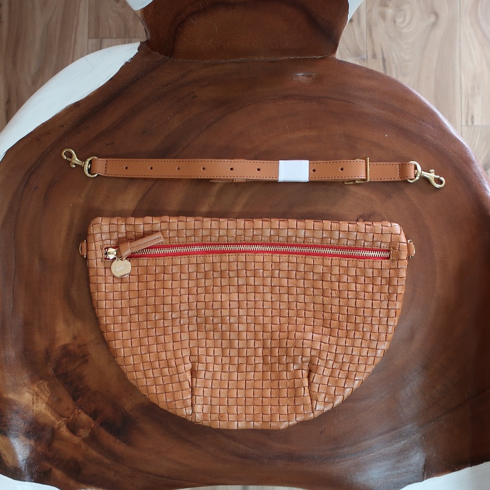 Clare V. Grande Fanny in Natural Woven Checker